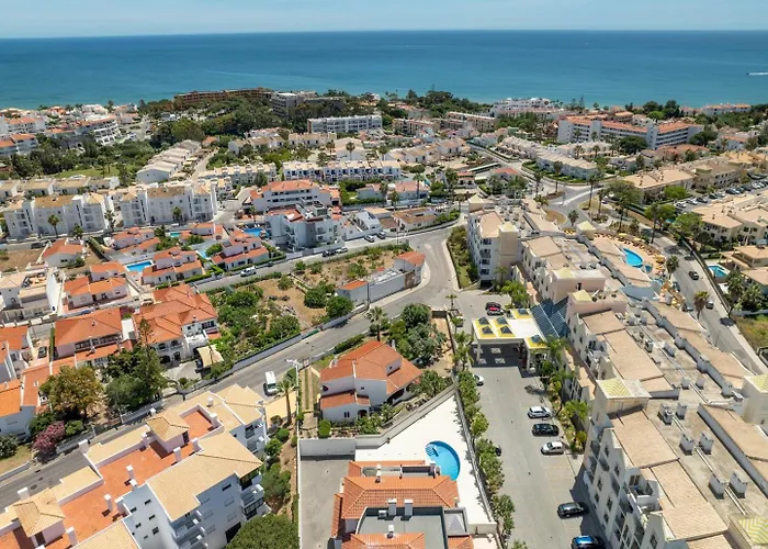 Modern & Central, Gated With Pool * Albufeira